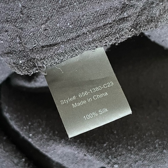 JENNI KAYNE | Bestselling Raw Silk Pleated High Waisted Short in Black | Size 12 - Picture 11 of 12